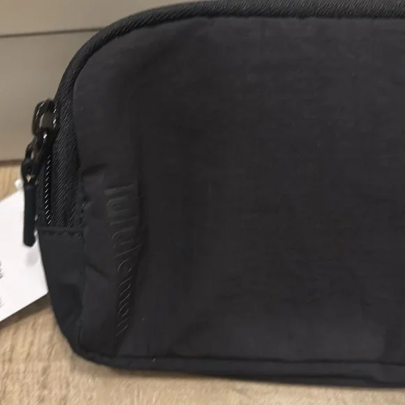 Lululemon athletica Black Mini Belt Bag women - Picture 3 of 5
